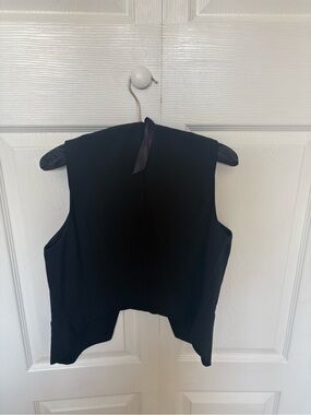 a new day Black Cropped Sleeveless Vest